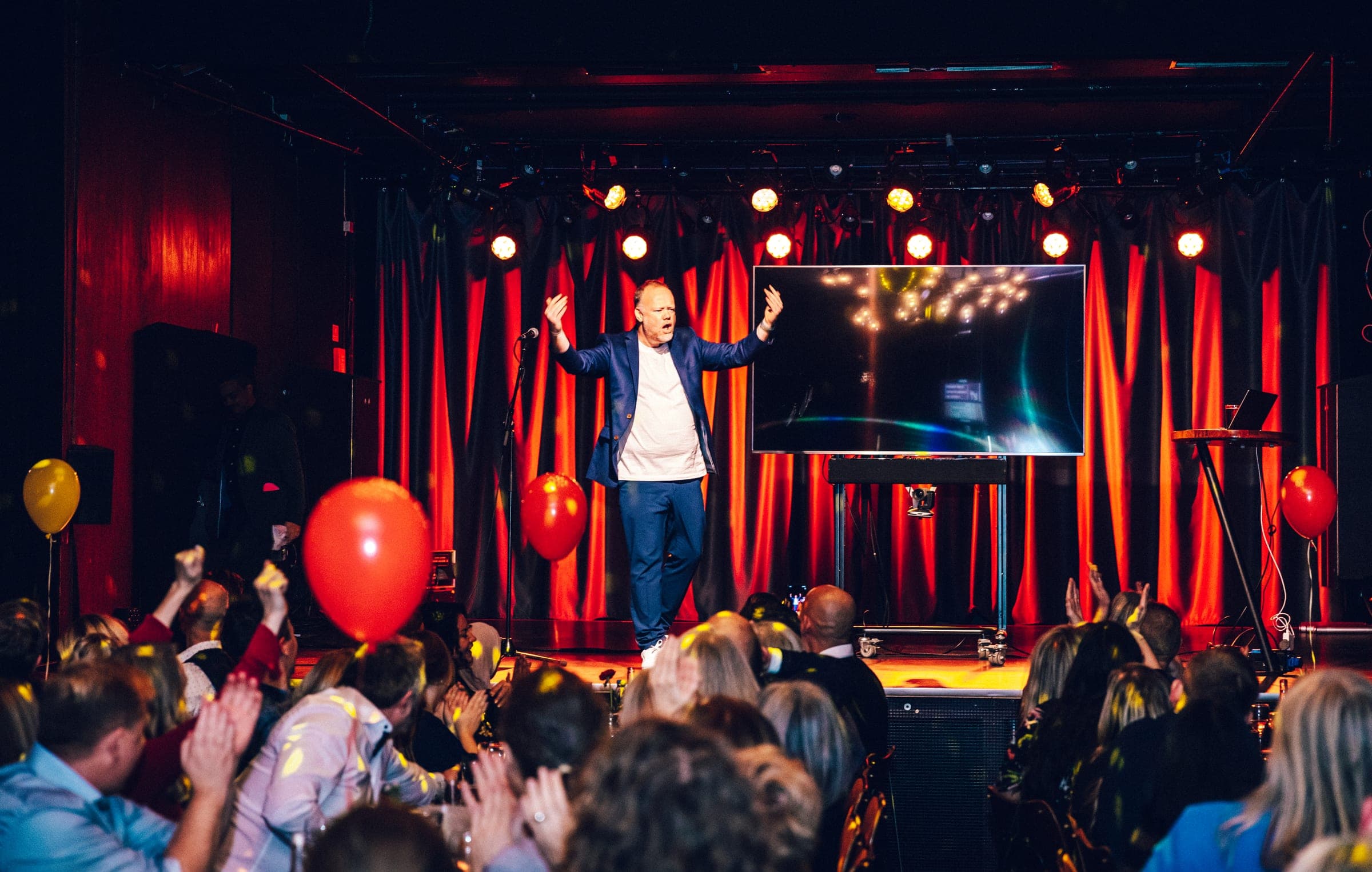 Firmafest med tivoli-tema og gallamiddag